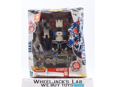 Metroplex Transformers Cybertron 2005 Hasbro Action Figure NEW SEALED