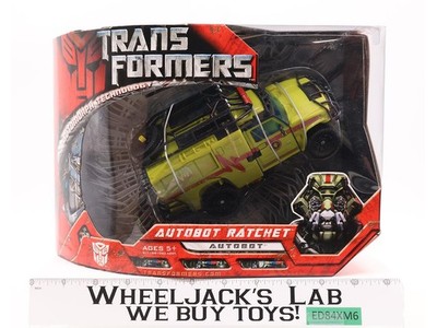 Autobot Ratchet Voyager Class Transformers Movie 2007 Hasbro NEW MISB SEALED