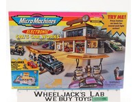 Electronic Cal's Car Works Micro Machines 1998 Galoob Action Figure Playset MISB
