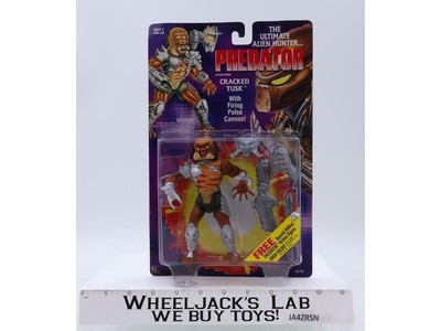 Cracked Tusk Predator 1993 Kenner Alien Hunter Action Figure NEW SEALED MOSC