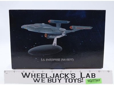 SS Enterprise NX-Refit Star Trek Eaglemoss Replica Model Ship NEW MIB