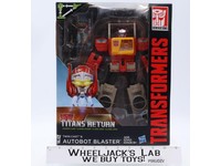 Twin Cast & Autobot Blaster Transformers Titans Return 2015 Hasbro NEW SEALED