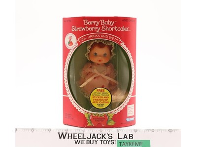 Berry Baby Strawberry Shortcake Drinks Wets 1984 Kenner Vintage Doll NEW MISB