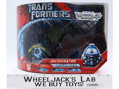 Incinerator W/ Allspark JAPAN Transformers Movie 2007 Hasbro Figure NEW SEALED