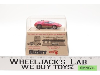 Revvin' Heaven Sizzlers ROSE PINK 1969 Hot Wheels Redline w/ Display Untested