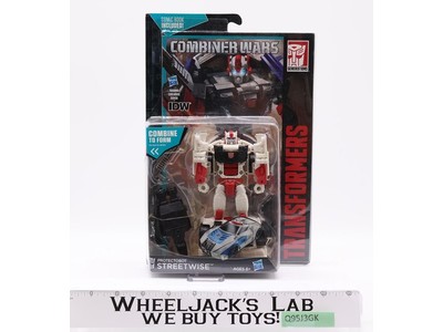 Streetwise W/ Comic Transformers Combiner Wars 2014 Hasbro Figure NEW SEALED