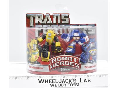 Bumblebee &amp; Soundwave Robot Heroes 2006 MOSC Hasbro Transformers Action Figure