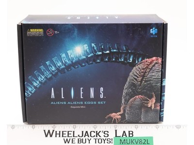 Aliens Eggs Set Aliens Hiya Toys Exquisite Mini NEW MIB