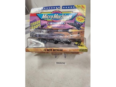 Viper Battalion #4 Terror Troops Military 7000 Micro Machines Galoob 1993 MOSC