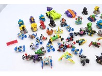 Lot of 54 Figures & Vehicles Vintage Z Bots Collection Galoob Micro Machines