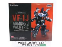 VF-1J Armored Valkyrie Macross 1/60 Robotech 1984 100% Complete With Box Unused