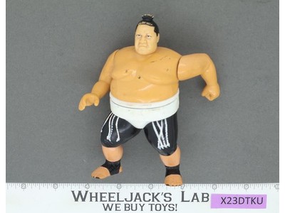 Yokozuna 100% Complete WWE WWF Wrestling 1993 Hasbro Vintage Action Figure