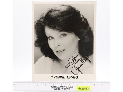 Yvonne Craig Batman TV Film Actress AUTOGRAPHED B&W 8x10 Photograph