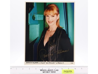 Lyta Alexander Babylon 5 Patricia Tallman AUTOGRAPHED 8x10 Photograph