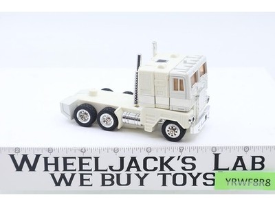 Ultra Magnus CAB ONLY RT 1986 G1 Transformers Freightliner COE Action Figure