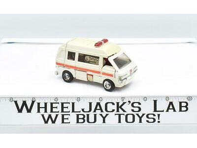 Ratchet _ 1985 Vintage Hasbro G1 Transformers Action Figure