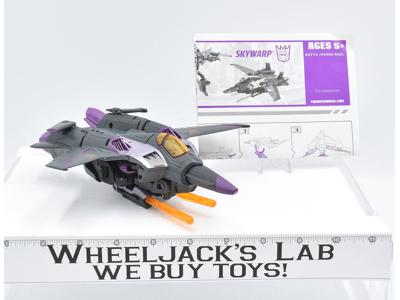 Skywarp Animated Voyager Class 2008 100% Complete Transformers Hasbro