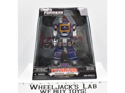 Soundwave Titanium Series Die-Cast 2006 NEW Transformers Hasbro Action Figure