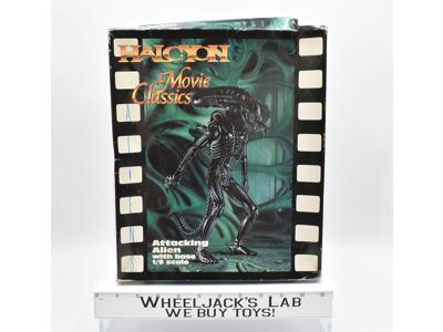 Hal 14 Attacking Alien Model Kit UNUSED 1/9 Movie Classics 1994 Halcyon