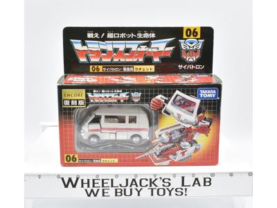 Ratchet White Encore 06 MISB Takara Tomy G1 Transformers