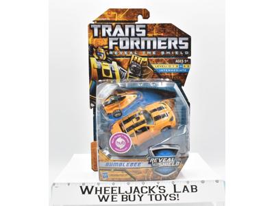 Bumblebee RTS Reveal The Shield Deluxe 2010 NEW MOSC Hasbro Transformers