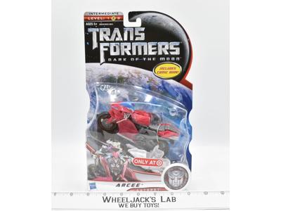 Autobot Arcee Deluxe 2010 DOTM NEW MOSC TARGET Transformers Action Figure
