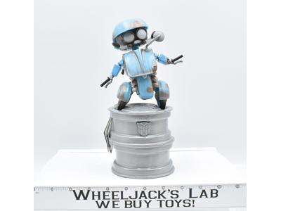 Dancing Autobot Sqweeks NEW TLK The Last Knight 2017 Transformers Hasbro