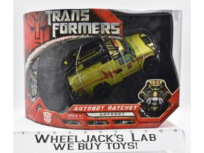 Autobot Ratchet Automorph Voyager 2006 Movie NEW MISB Hasbro Transformers