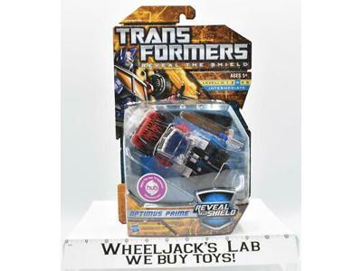 Optimus Prime RTS Deluxe 2010 NEW MOSC Hasbro Transformers Action Figure