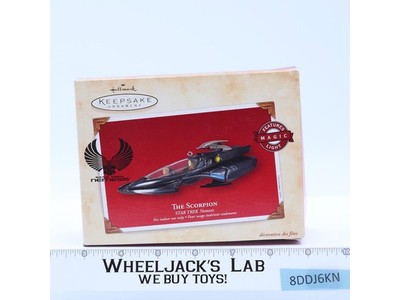 The Scorpion Star Trek Nemesis 2003 Hallmark Magic Light Keepsake Ornament