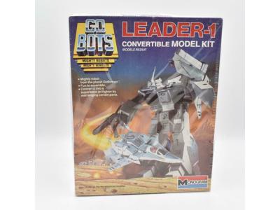 Monogram 1/48 Leader-1 model kit (3-mode variable/transformable kit)