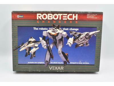 Revell 1/72 Vexar (VF-1S) model kit (3-mode variable/transformable kit)