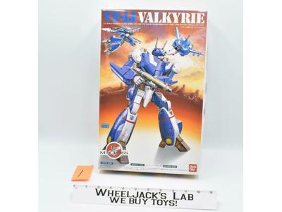 #1 Bandai 1/72 VF-1J Valkyrie Milia Type model kit 3-mode variable/transformable