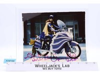 Batgirl 1960s TV Series Batman Yvonne Craig AUTOGRAPHED 8x10 Picture