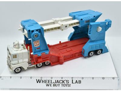 Ultra Magnus CAB &amp; TRAILER - 1986 G1 Transformers Freightliner COE Action Figure