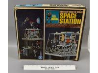 Space Station W NICE Box Man In Space Major Matt Mason 1967 Mattel Action Figure
