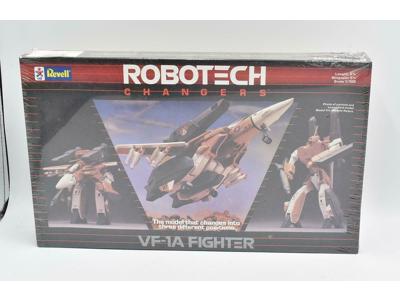 Revell 1/100 VF-1A model kit (3-mode variable/transformable kit)