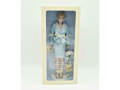 Diana Portrait Doll MIB Franklin Mint Vintage Doll Comes with mailer excellent