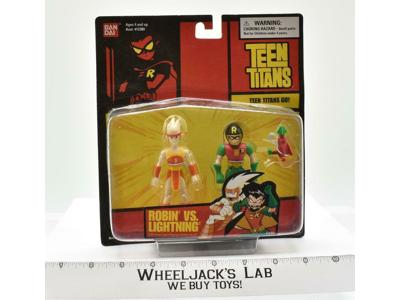 Robin Vs. Lightning MOSC NEW Teen Titans 2004 Bandai DC Super Heroes Figure