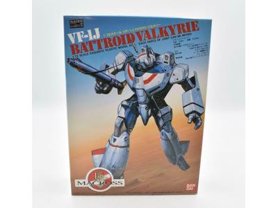 Bandai 1/72 VF-1J Battroid Valkyrie model kit