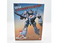 Bandai 1/72 VF-1J Battroid Valkyrie model kit