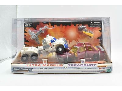 Ultra Magnus Vs Treadshot NEW MISB Transformers Universe 2004 Hasbro Figure Set