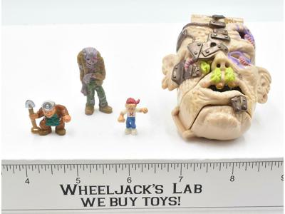 Horror Heads Survives Corpus 100% Complete 1993 Mighty Max Bluebird Toys Vintage