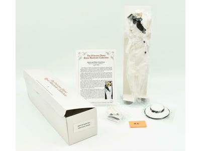 White w/ Black Fill Princess Diana Wardrobe Collection NRFB Danbury Mint
