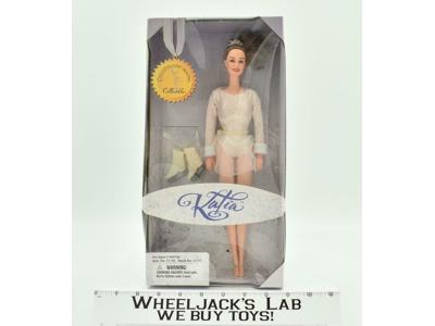 Katia Gordeeva 12" Championship Skating Collectibles Playmates 1997