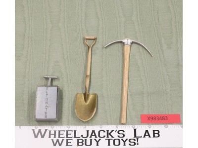 Combat Demolition Soldier/Marine Set G.I. Joe Hasbro 1967 Vintage 12" Accessory