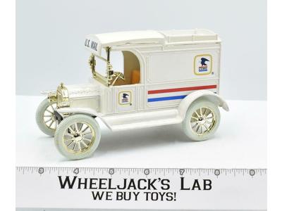 1913 Model T Delivery Bank ERTL Vintage 1987 Die-Cast Vehicle Toy