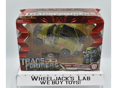 Desert Tracker Ratchet Voyager NEW ROTF Revenge of the Fallen Transformers 2009