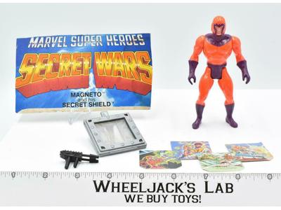 Magneto 100% Complete Secret Wars 1984 Mattel Action Figure Marvel Universe