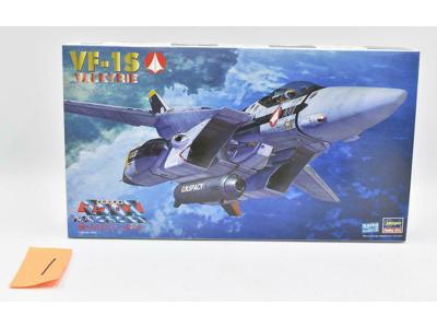 #1 Hasegawa 1/72 VF-1S Valkyrie model kit